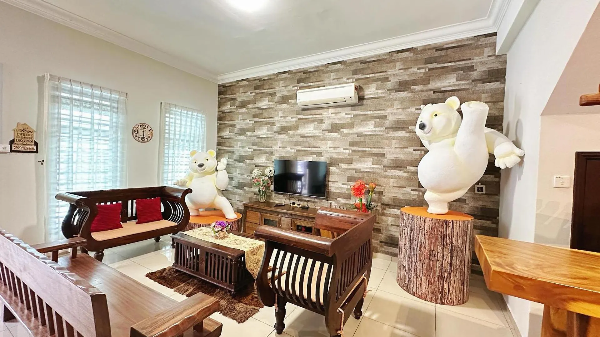بيت للعطل Wood Theme Home / Town Centre / 18Pax ملقا